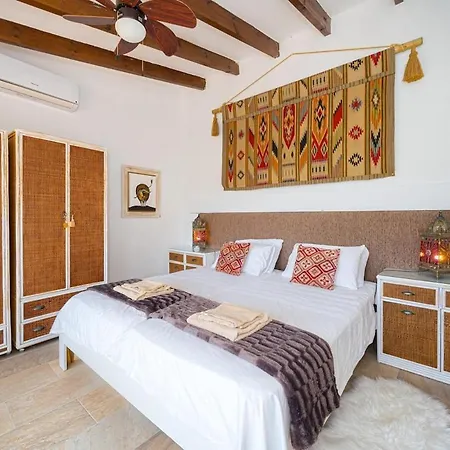 Casa Helena Moraira * Fanadix