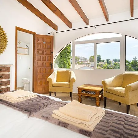Casa Helena Moraira