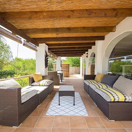 Casa Helena Moraira * Fanadix