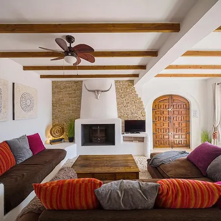 Casa Helena Moraira * Fanadix